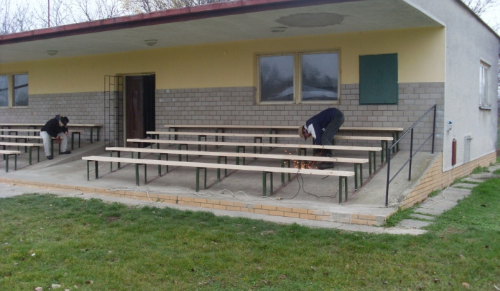 Realizácia projektu - Revitalizácia verej.plôch - futbal.ihrisko